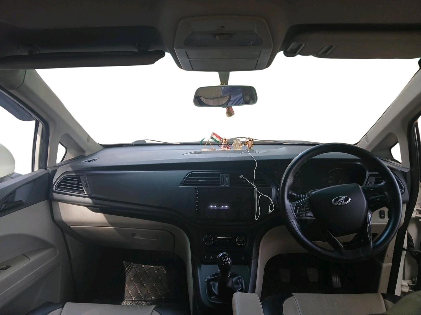 2020 Mahindra MARAZZO M2 8 STR, Diesel, Manual, 88,523 km, interior