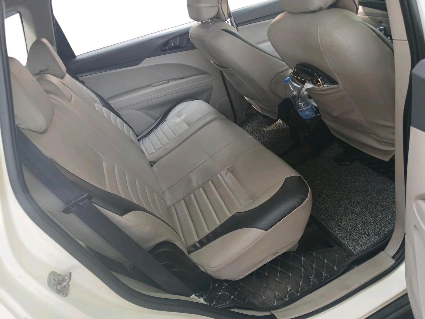 2020 Mahindra MARAZZO M2 8 STR, Diesel, Manual, 88,523 km, interior
