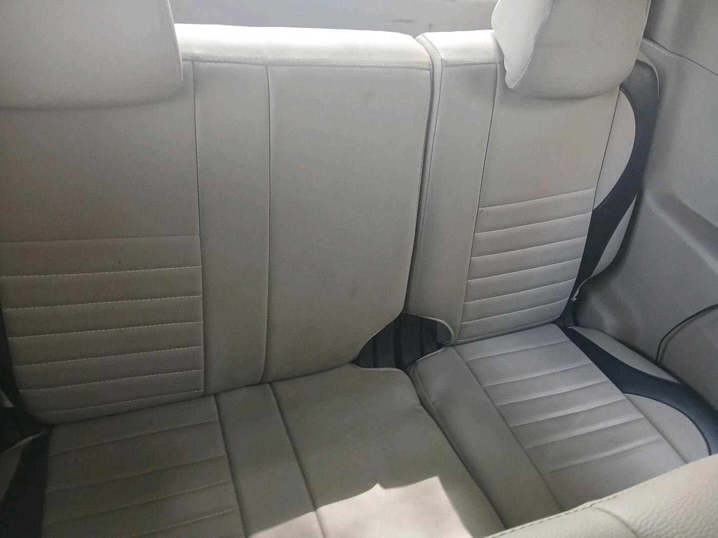 2020 Mahindra MARAZZO M2 8 STR, Diesel, Manual, 88,523 km, interior