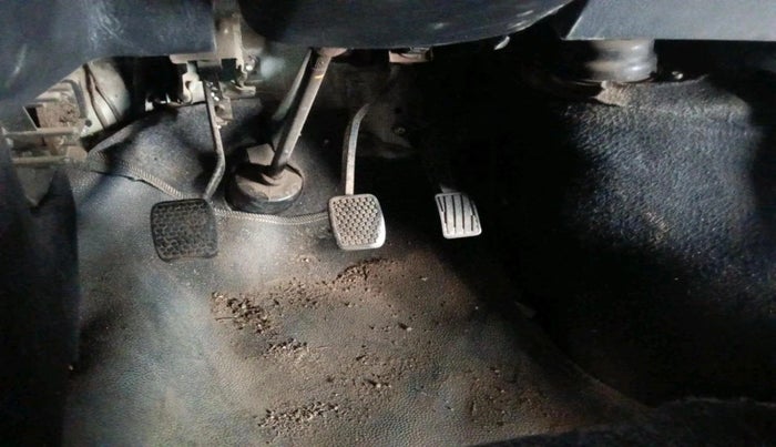 2019 Maruti Eeco 5 STR WITH A/C+HTR, Petrol, Manual, 2,09,409 km, interior