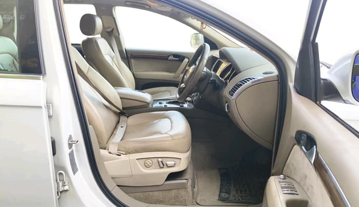 2012 Audi Q7 3.0 TDI QUATTRO, Diesel, Automatic, 1,30,365 km, interior
