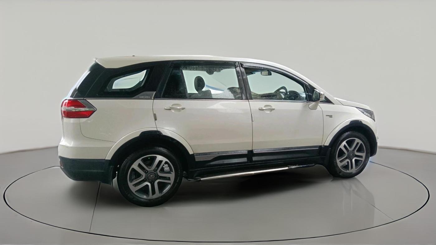 2018 Tata Hexa XT 4X2 7 STR, Diesel, Manual, 1,06,964 km, exterior