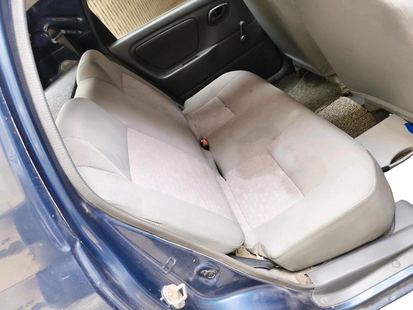 2011 Maruti Alto LXI, CNG, Manual, 1,97,063 km, interior