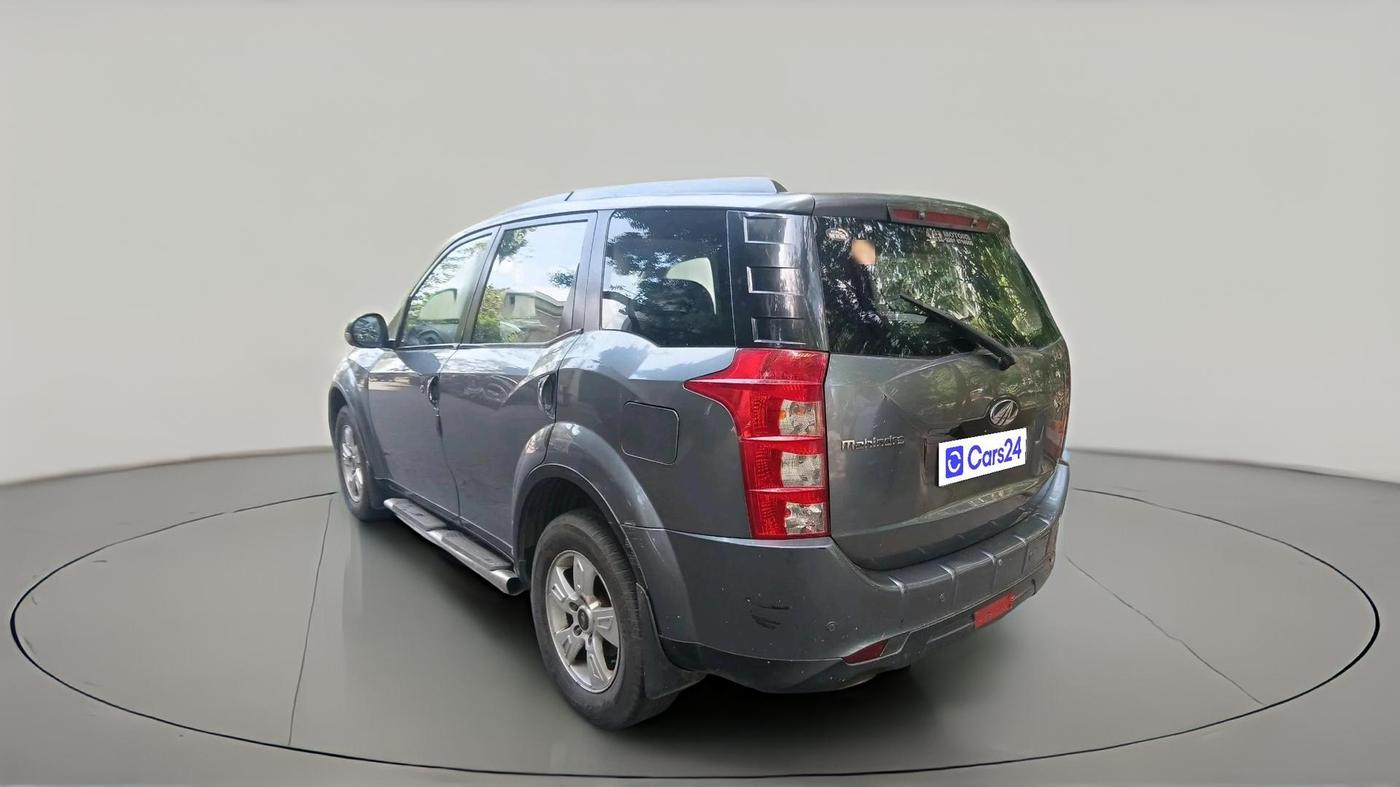 2014 Mahindra XUV500 W8, Diesel, Manual, 1,39,564 km, exterior