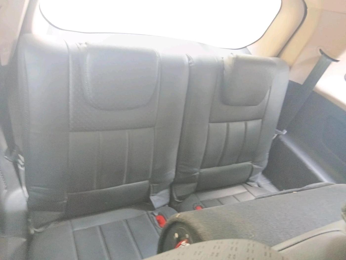2014 Mahindra XUV500 W8, Diesel, Manual, 1,39,564 km, interior