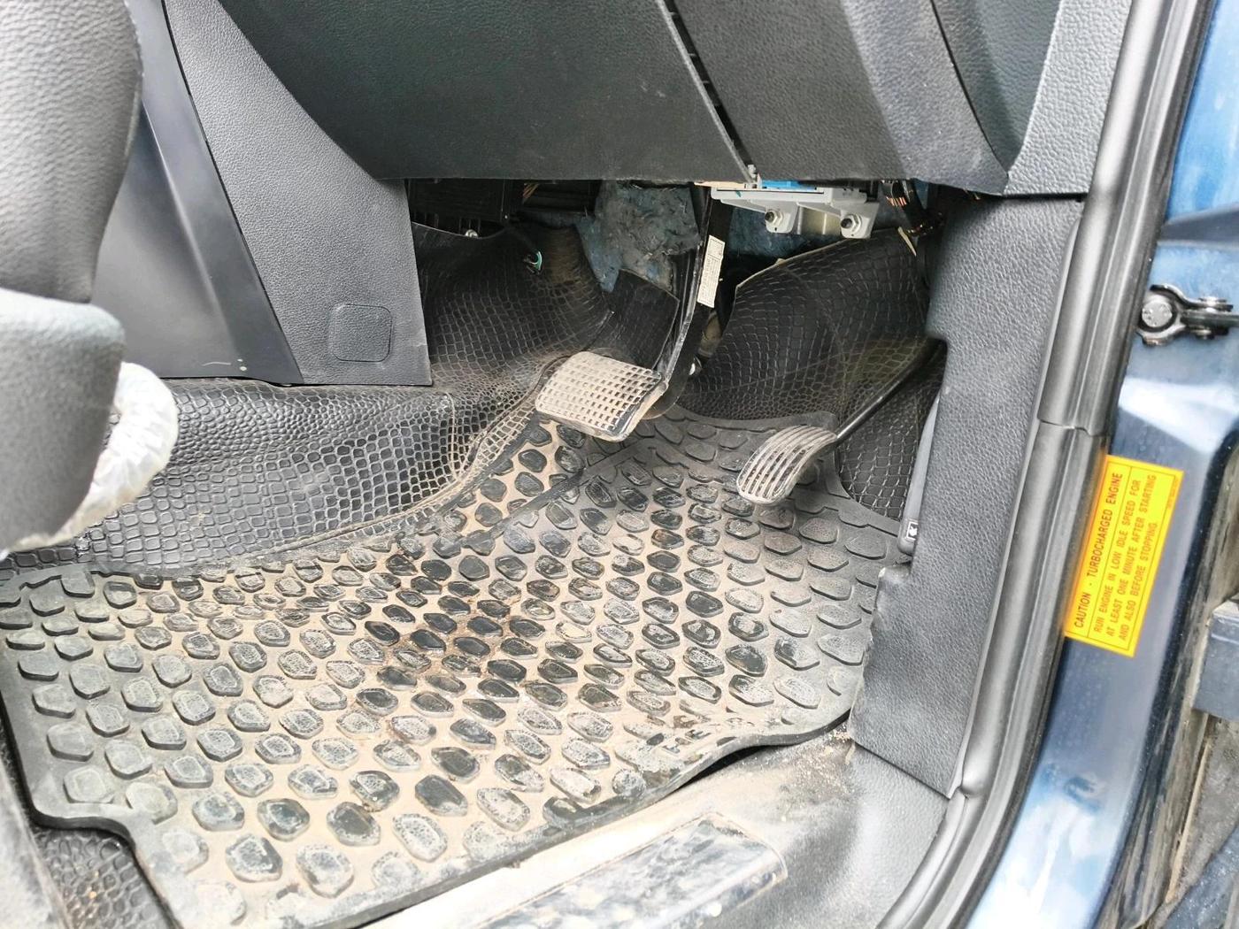 2018 Tata Hexa XTA 4X2 7 STR, Diesel, Automatic, 63,662 km, interior