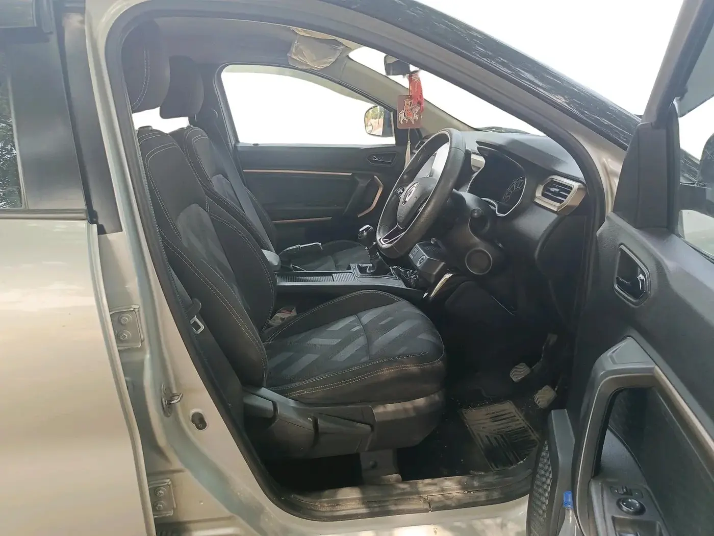 2021 Renault Kiger RXT MT, Petrol, Manual, 83,328 km, interior