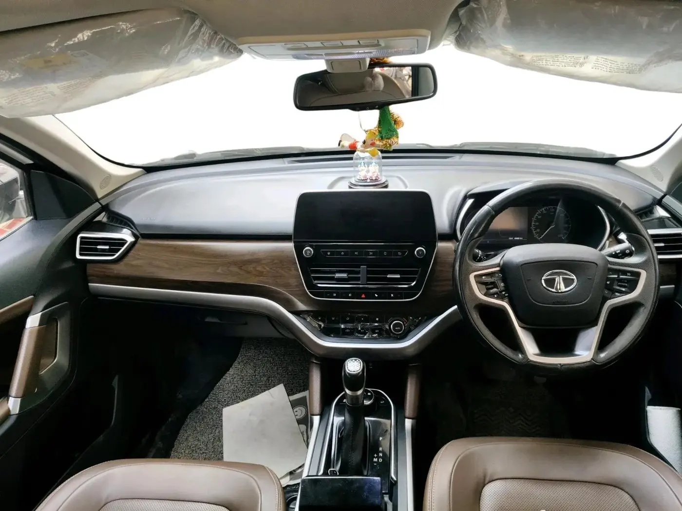 2022 Tata Harrier XZA PLUS 2.0L, Diesel, Automatic, 49,465 km, interior