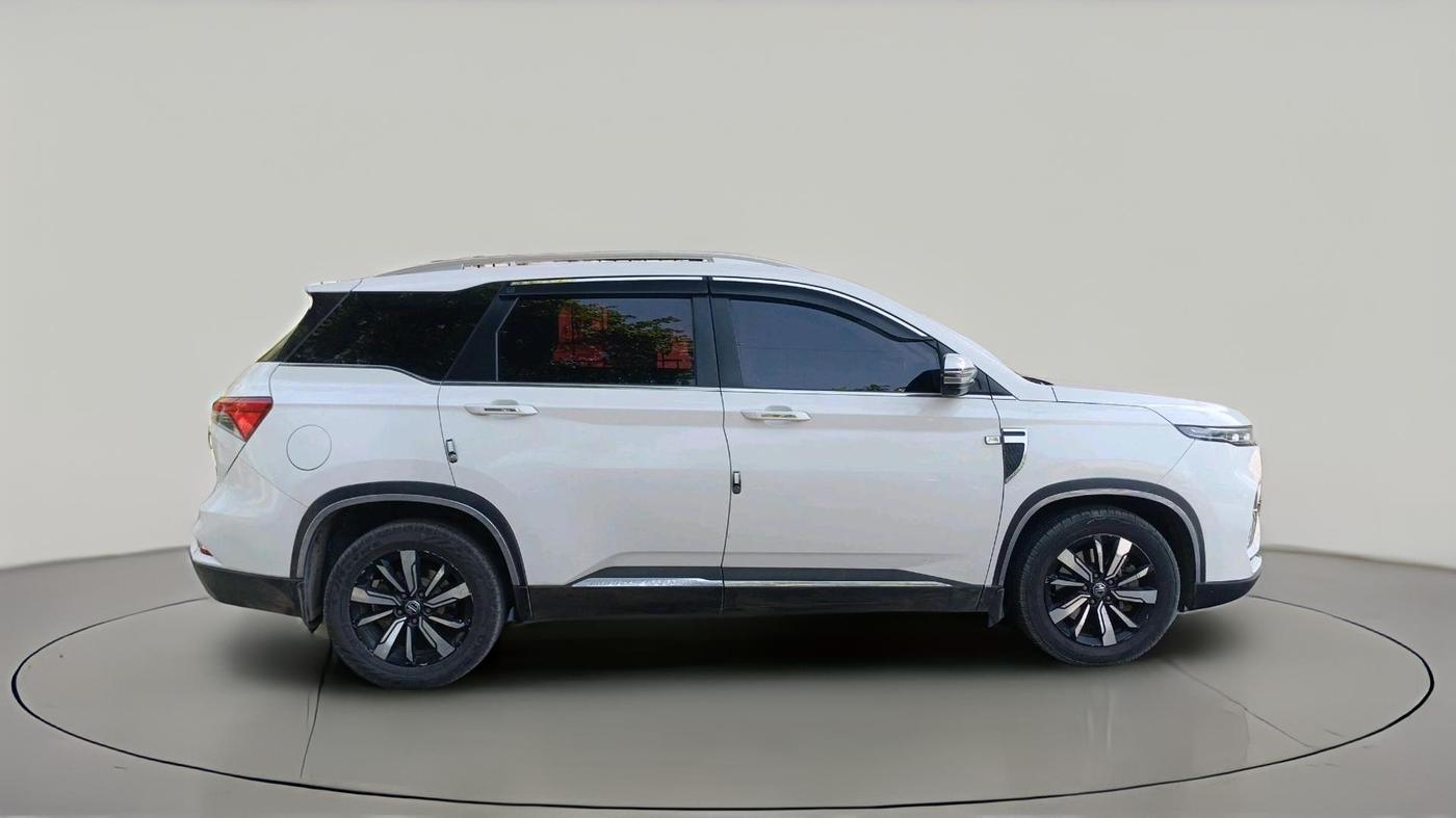 2020 MG HECTOR PLUS SHARP 2.0 DIESEL TURBO MT 6-STR, Diesel, Manual, 1,76,275 km, exterior