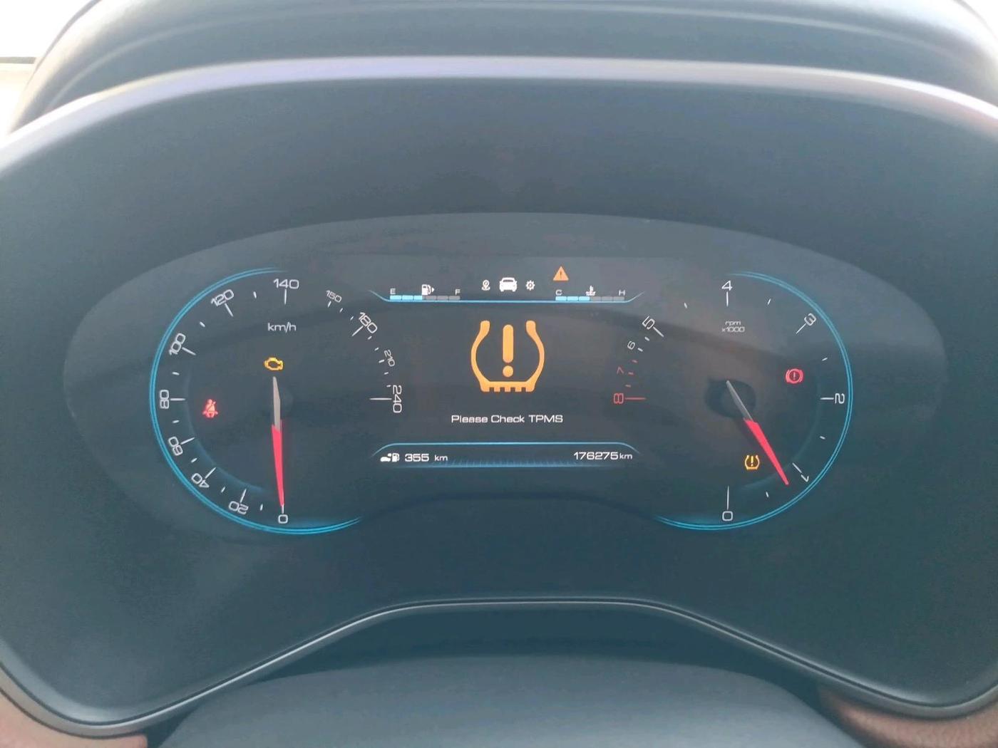 2020 MG HECTOR PLUS SHARP 2.0 DIESEL TURBO MT 6-STR, Diesel, Manual, 1,76,275 km, interior