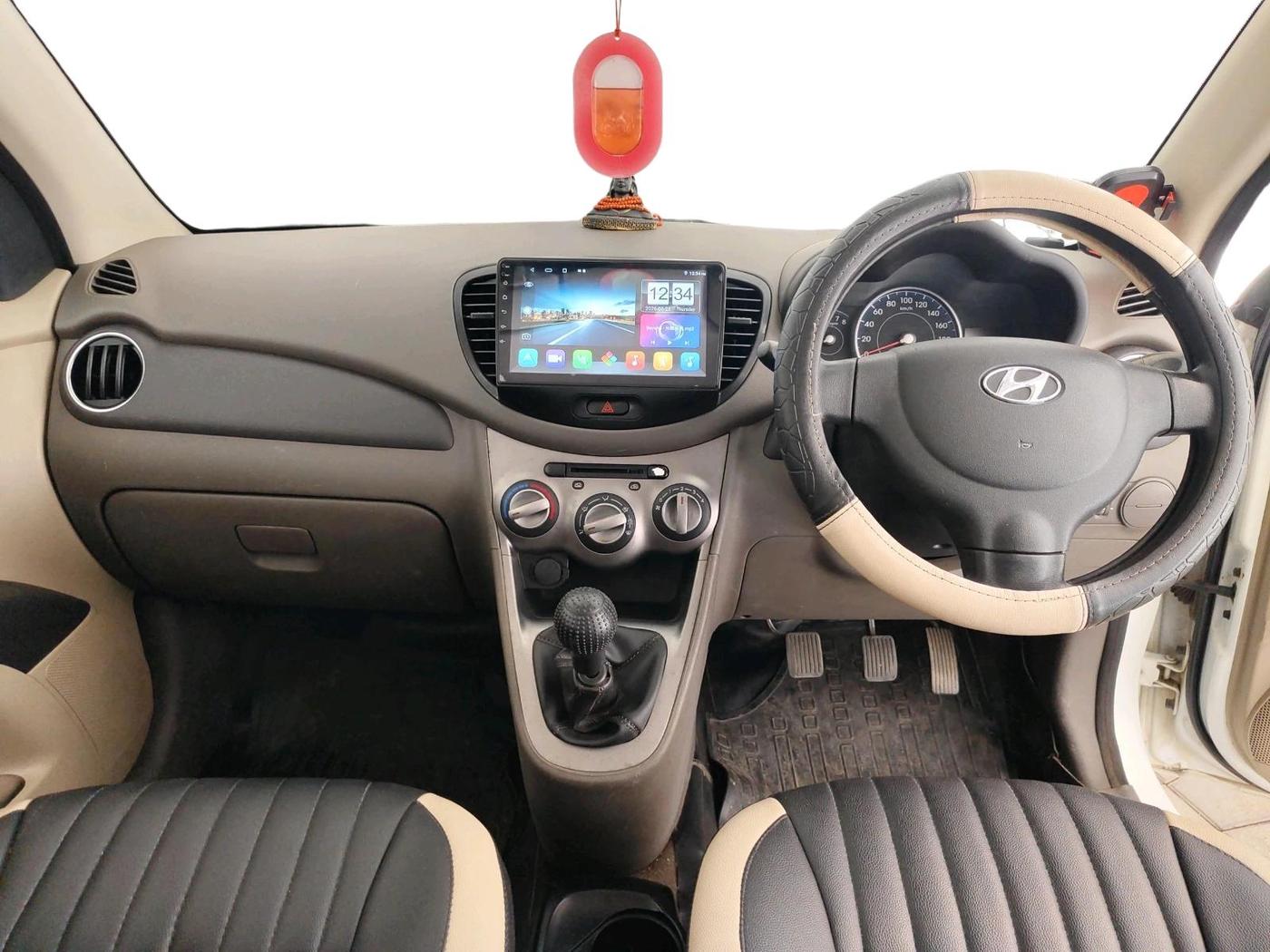 2013 Hyundai i10 MAGNA 1.2, Petrol, Manual, 88,829 km, interior