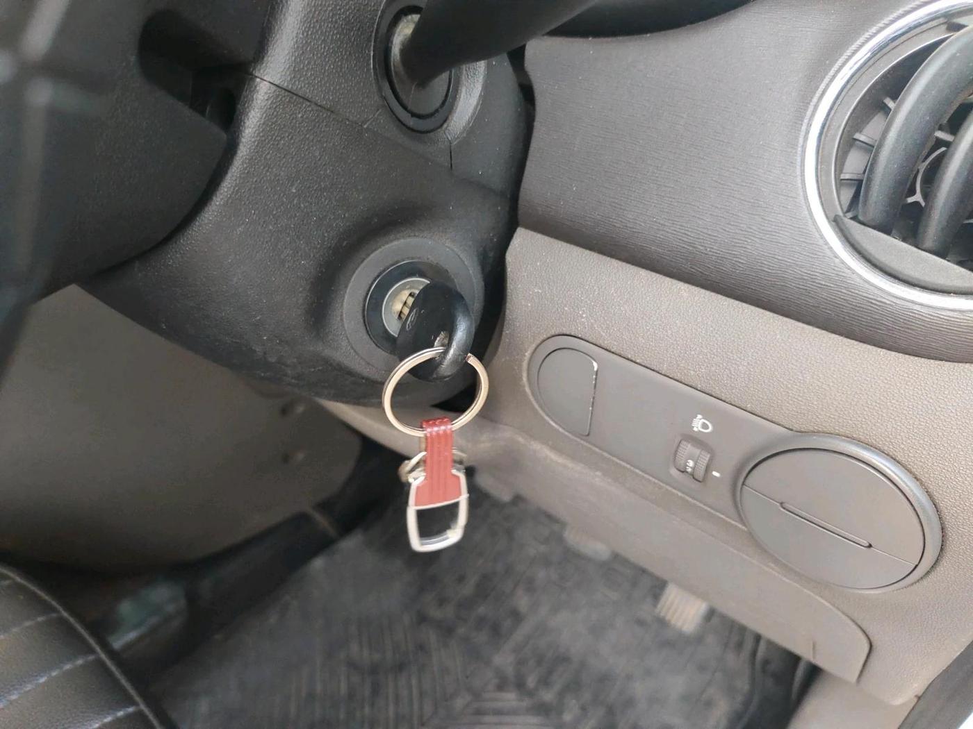 2013 Hyundai i10 MAGNA 1.2, Petrol, Manual, 88,829 km, interior