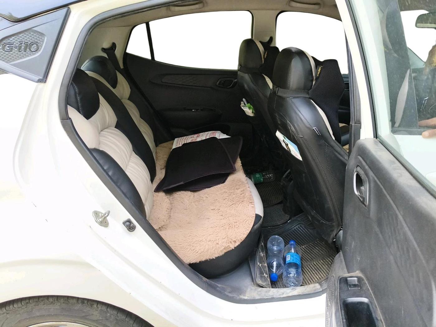 2019 Hyundai GRAND I10 NIOS SPORTZ 1.2 KAPPA VTVT DUAL TONE, CNG, Manual, 92,735 km, interior