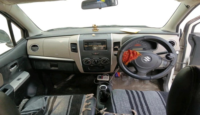 2016 Maruti Wagon R 1.0 LXI, CNG, Manual, 70,290 km, interior