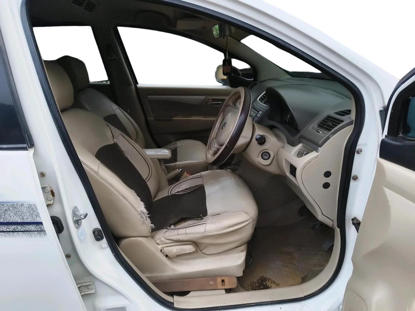 2014 Maruti Ertiga VXI, CNG, Manual, 90,744 km, interior