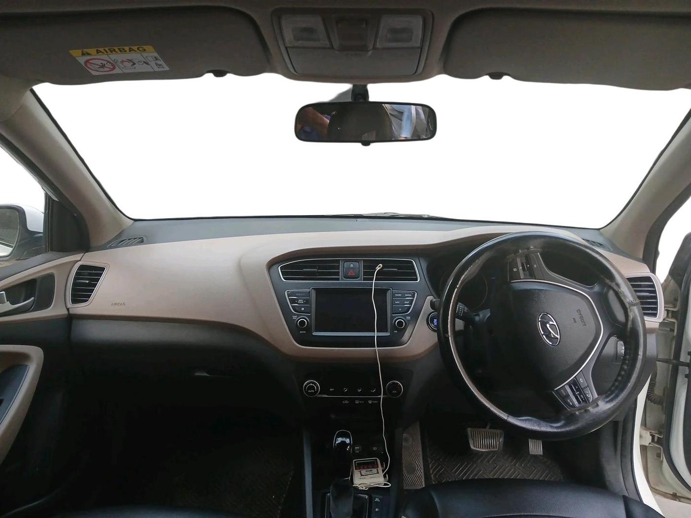 2019 Hyundai Elite i20 ASTA (O) CVT, Petrol, Automatic, 46,641 km, interior