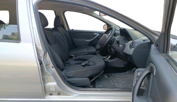 2012 Renault Duster RXE PETROL, Petrol, Manual, 34,435 km, interior