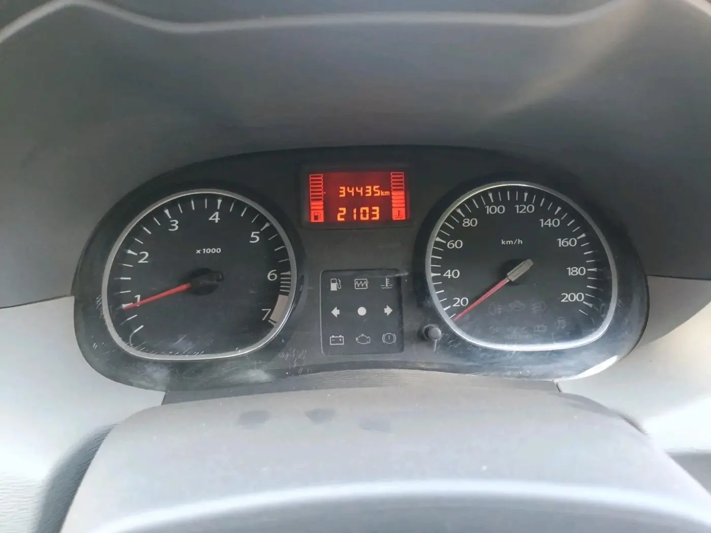 2012 Renault Duster RXE PETROL, Petrol, Manual, 34,435 km, interior