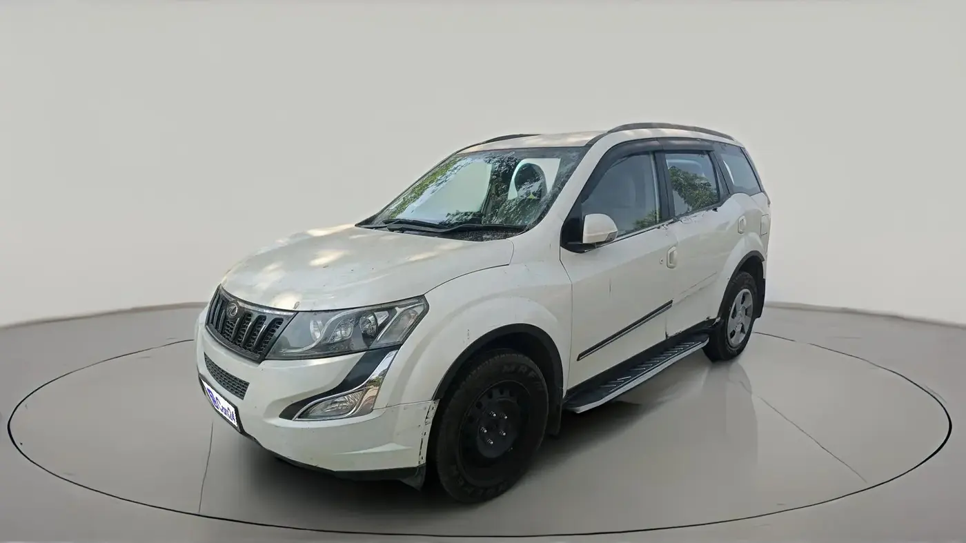 2018 Mahindra XUV500 W6, Diesel, Manual, 1,82,712 km, exterior