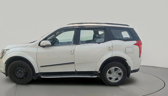 2018 Mahindra XUV500 W6, Diesel, Manual, 1,82,712 km, exterior