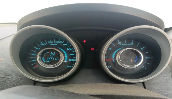 2018 Mahindra XUV500 W6, Diesel, Manual, 1,82,712 km, interior