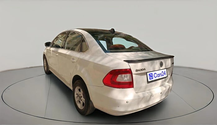 2014 Skoda Rapid AMBITION 1.6 TDI CR MT, Diesel, Manual, 79,289 km, exterior