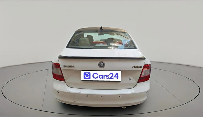 2014 Skoda Rapid AMBITION 1.6 TDI CR MT, Diesel, Manual, 79,289 km, exterior