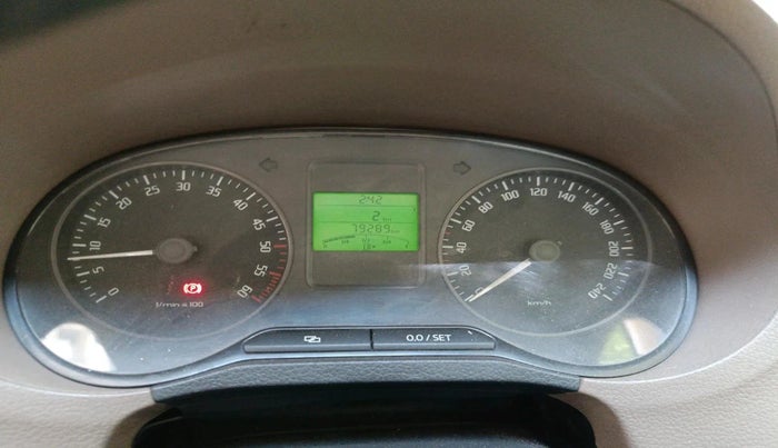 2014 Skoda Rapid AMBITION 1.6 TDI CR MT, Diesel, Manual, 79,289 km, interior