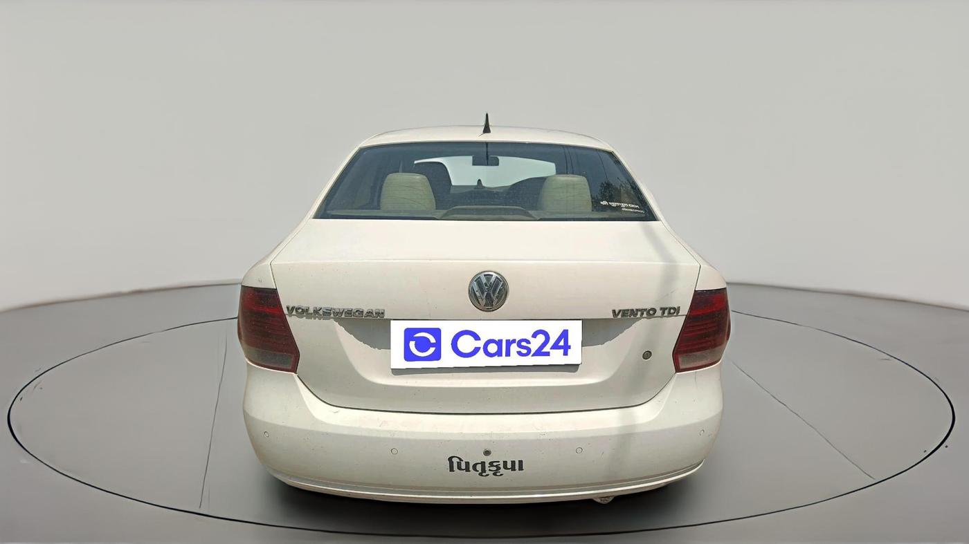 2011 Volkswagen Vento TRENDLINE DIESEL 1.6, Diesel, Manual, 1,22,243 km, exterior