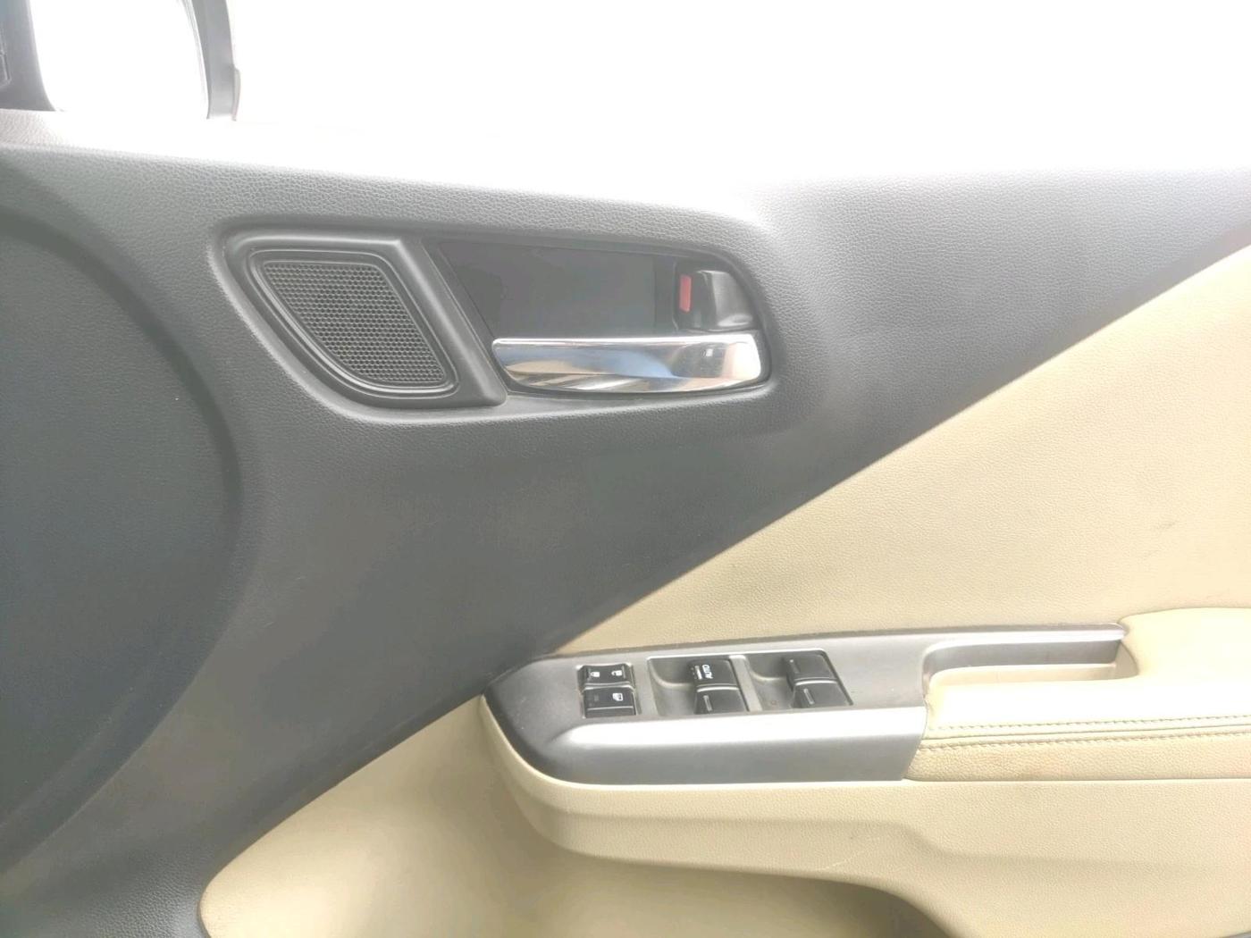2015 Honda City 1.5L I-DTEC VX, Diesel, Manual, 1,81,293 km, interior