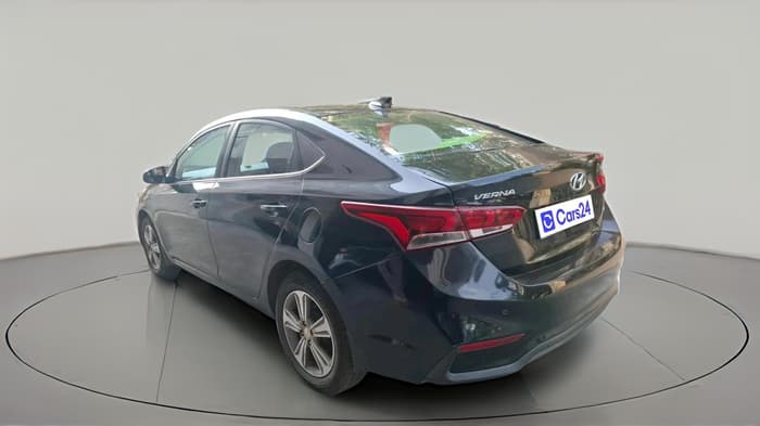 2018 Hyundai Verna 1.6 VTVT SX, Petrol, Manual, 61,085 km, exterior