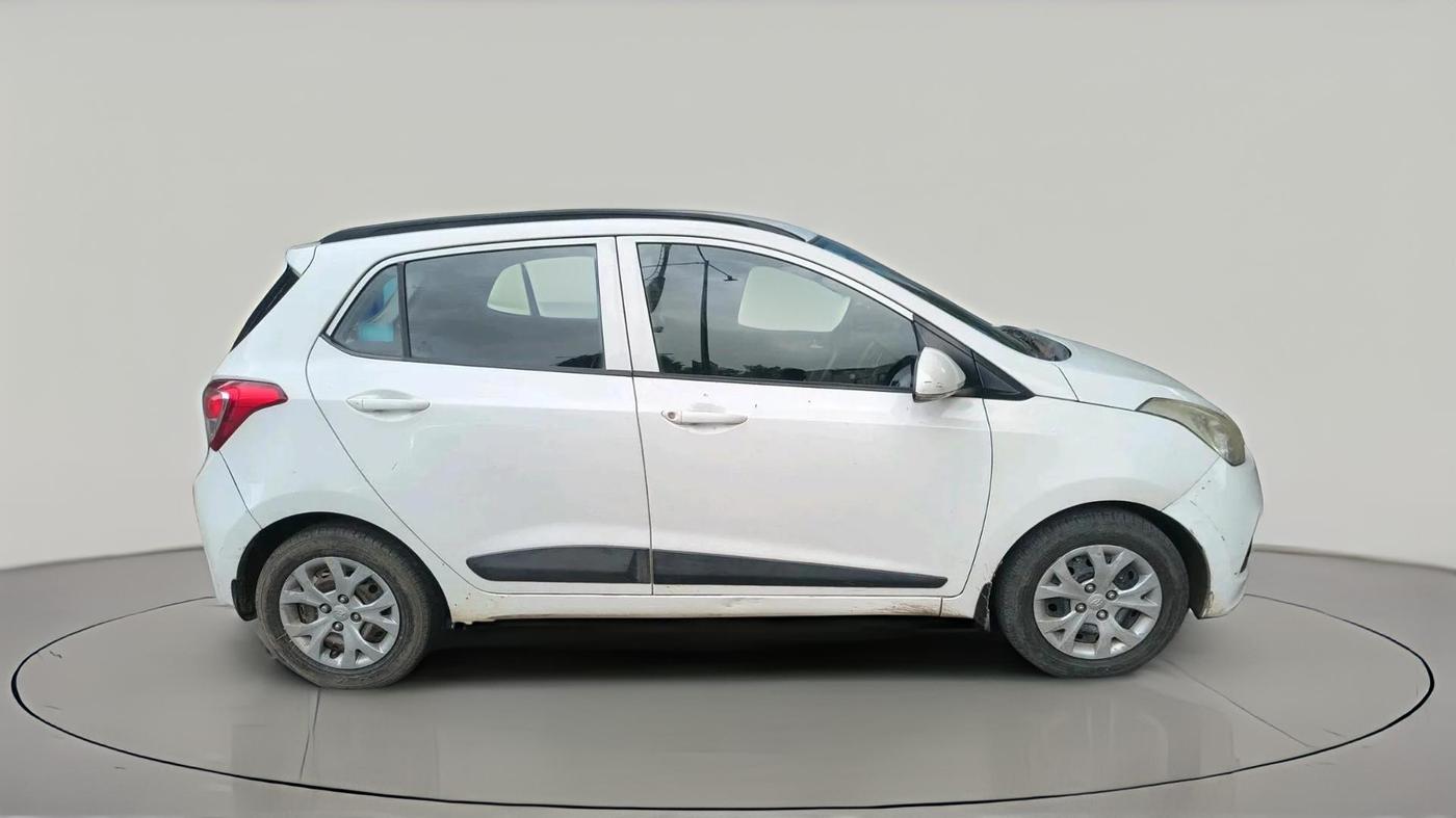 2015 Hyundai Grand i10 SPORTZ 1.1 CRDI, Diesel, Manual, 92,343 km, exterior