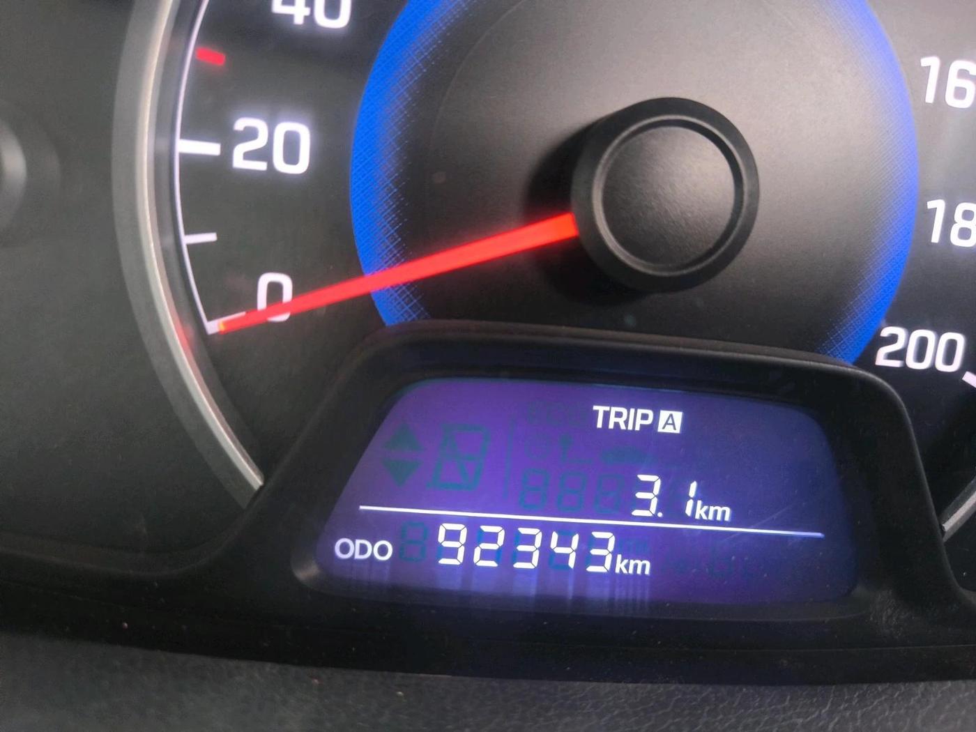 2015 Hyundai Grand i10 SPORTZ 1.1 CRDI, Diesel, Manual, 92,343 km, interior