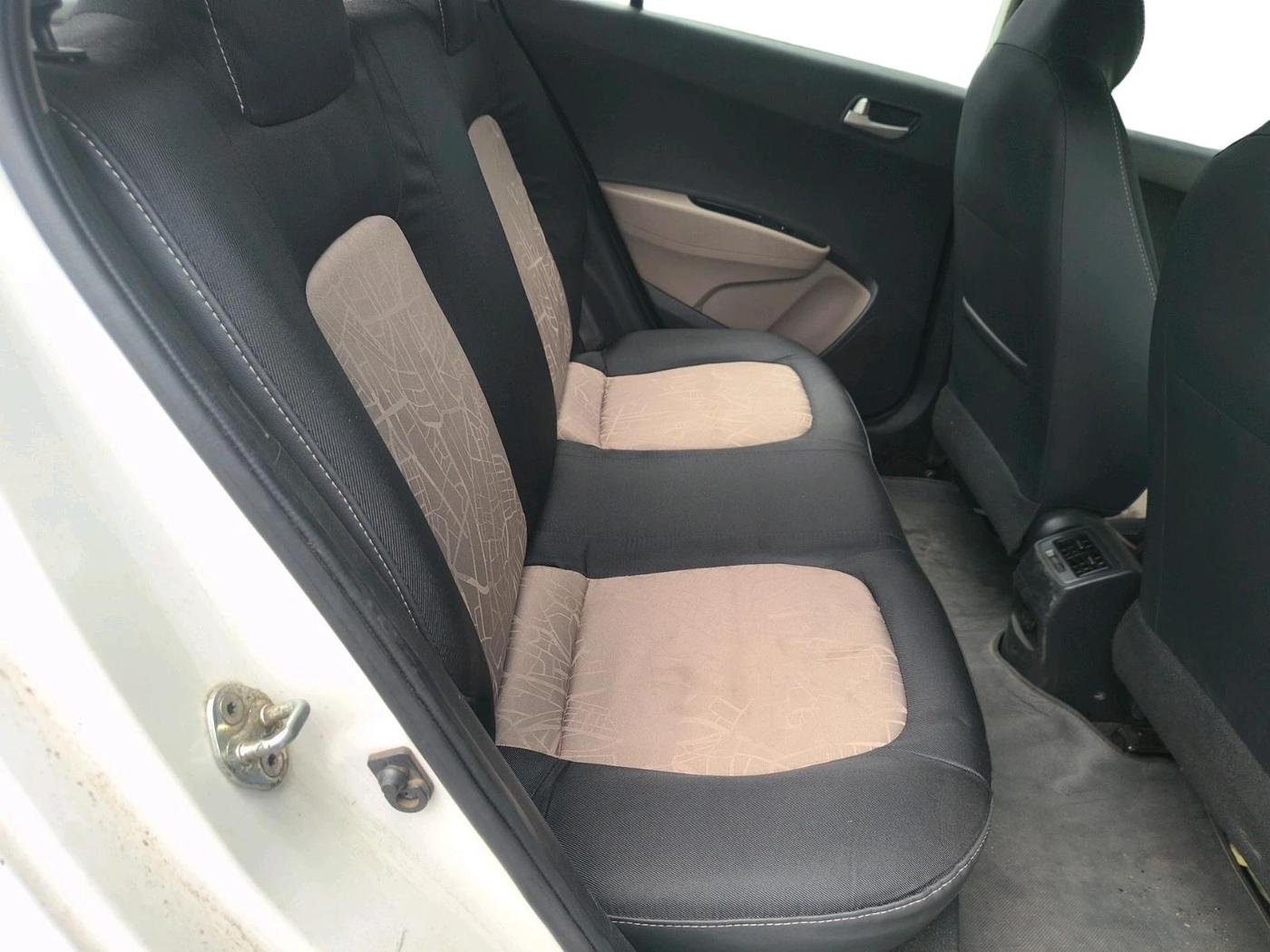2015 Hyundai Grand i10 SPORTZ 1.1 CRDI, Diesel, Manual, 92,343 km, interior