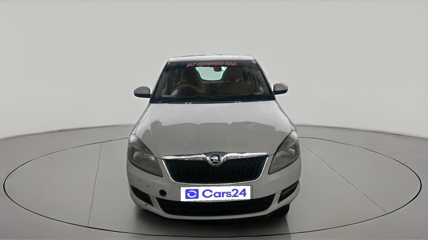 2011 Skoda Fabia AMBITION 1.2 TDI, Diesel, Manual, 1,17,555 km, exterior