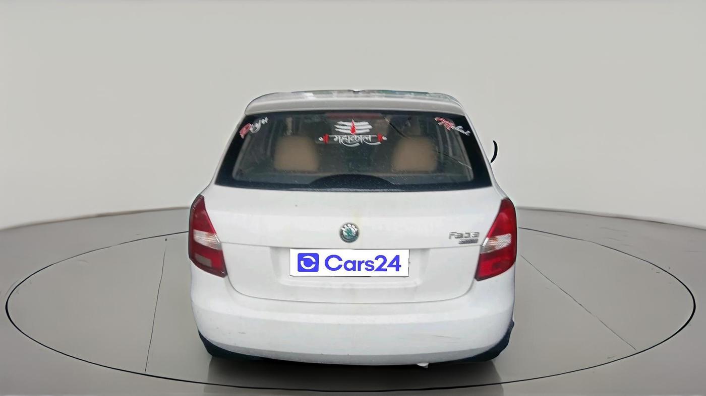 2011 Skoda Fabia AMBITION 1.2 TDI, Diesel, Manual, 1,17,555 km, exterior