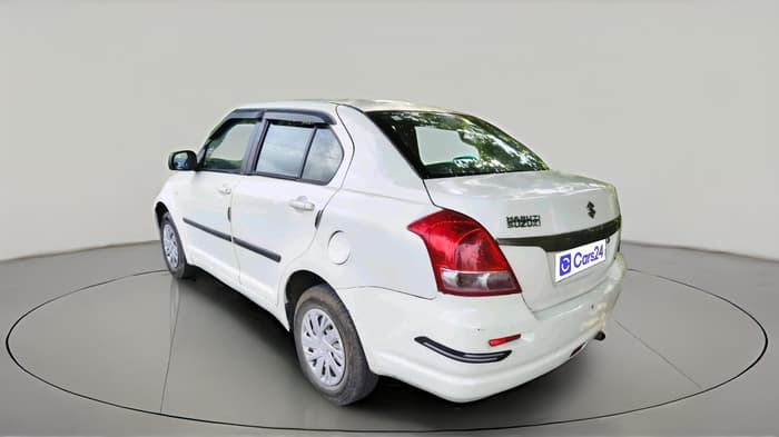 2010 Maruti Swift Dzire LXI, CNG, Manual, 1,62,487 km, exterior