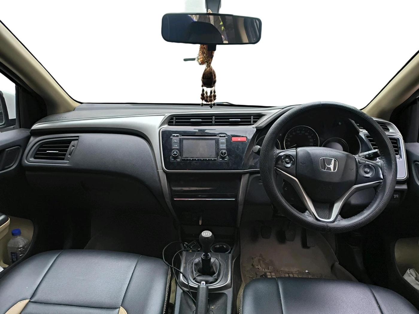 2014 Honda City 1.5L I-DTEC V, Diesel, Manual, 1,22,455 km, interior