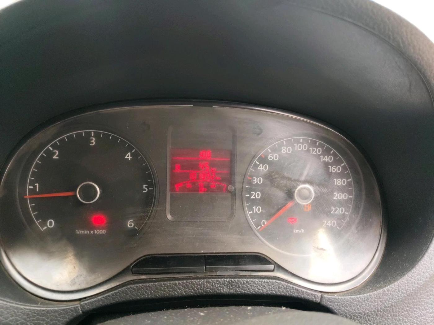 2014 Volkswagen Polo HIGHLINE DIESEL, Diesel, Manual, 1,01,892 km, interior