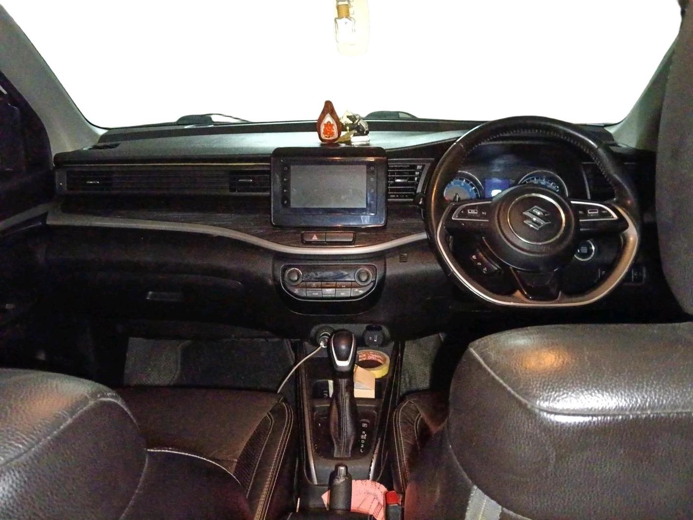 2021 Maruti XL6 ALPHA AT, Petrol, Automatic, 1,40,200 km, interior