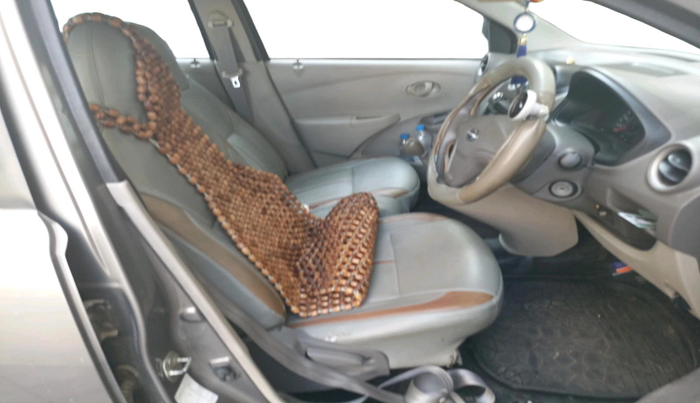 2015 Datsun Go Plus T, Petrol, Manual, 41,359 km, interior