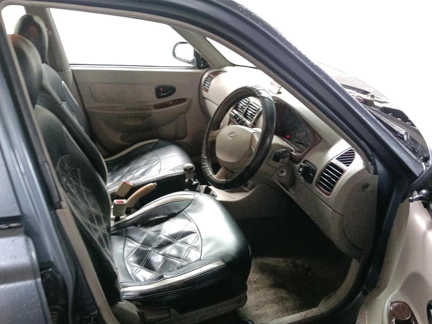 2012 Hyundai Accent GLE, CNG, Manual, 98,844 km, interior
