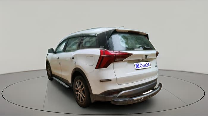 2022 Mahindra XUV700 AX 7 LUXURY P AT 7 STR, Petrol, Automatic, 36,674 km, exterior