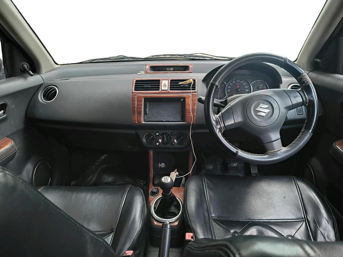 2011 Maruti Swift VDI, Diesel, Manual, 1,25,592 km, interior