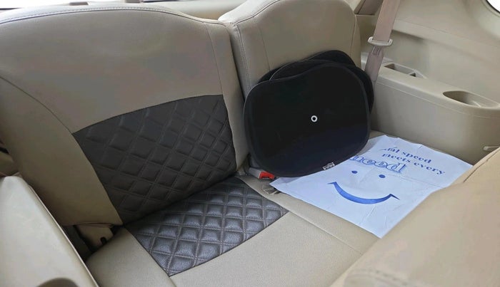 2018 Maruti Ertiga VXI, Petrol, Manual, 5,00,000 km, interior