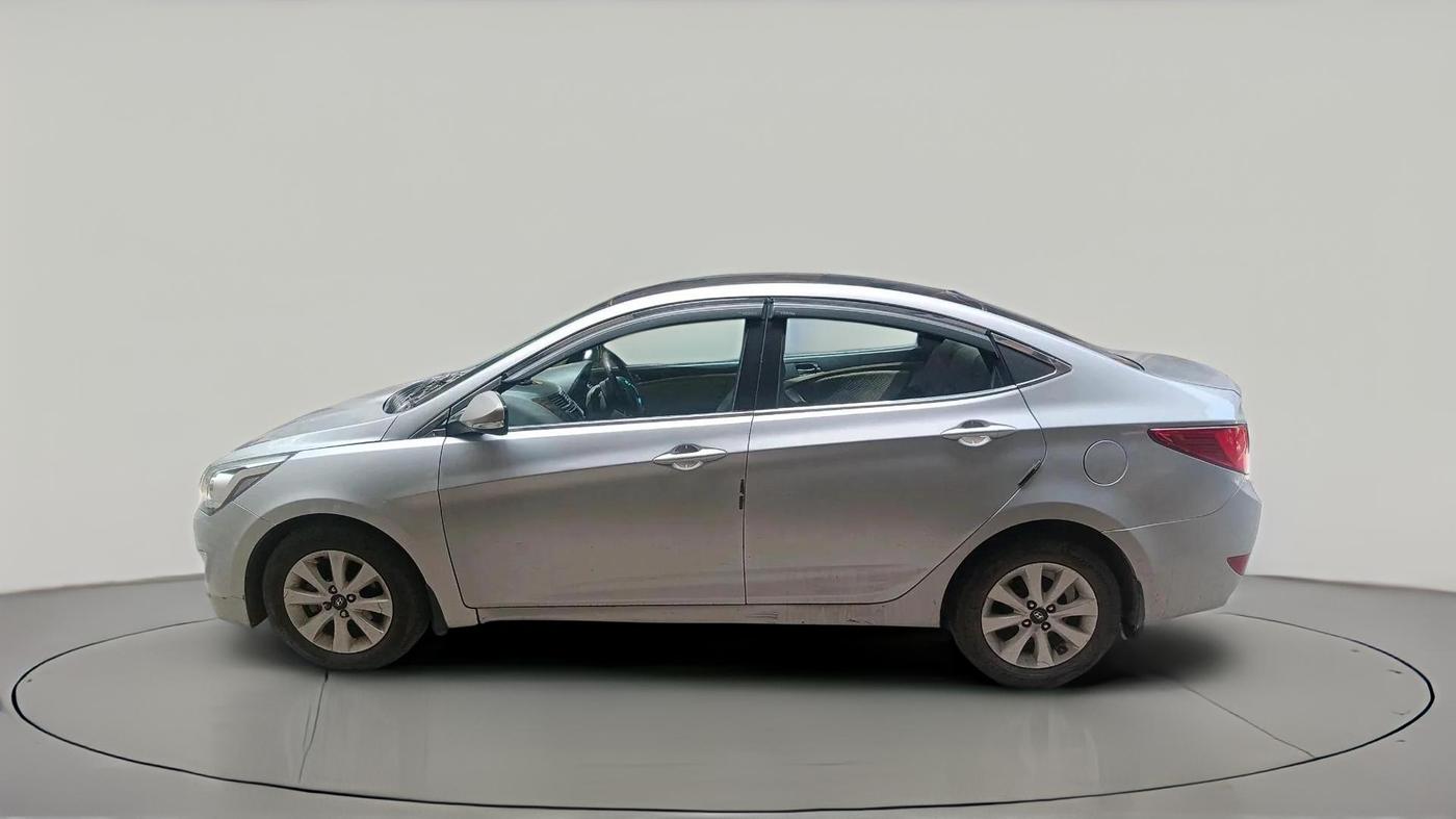 2016 Hyundai Verna FLUIDIC 1.6 CRDI SX AT 4S, Diesel, Automatic, 1,19,553 km, exterior