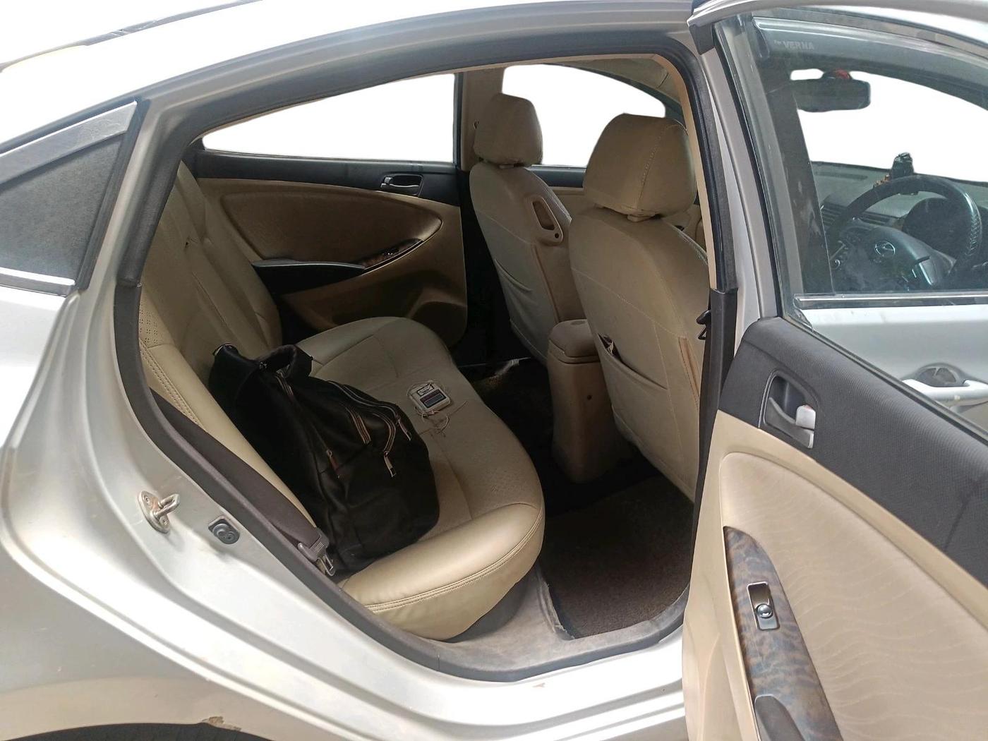 2016 Hyundai Verna FLUIDIC 1.6 CRDI SX AT 4S, Diesel, Automatic, 1,19,553 km, interior