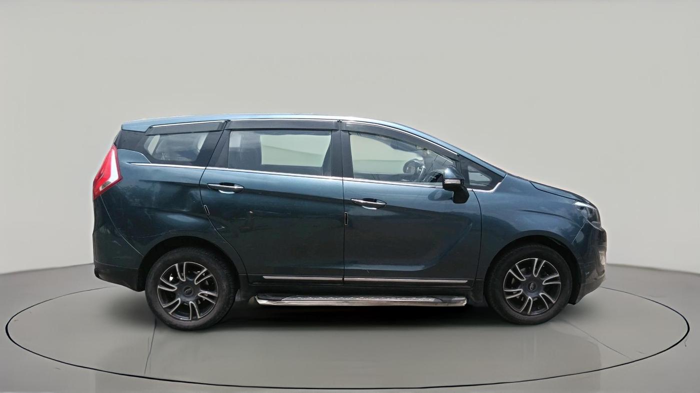 2019 Mahindra MARAZZO M8 7 STR, Diesel, Manual, 53,091 km, exterior