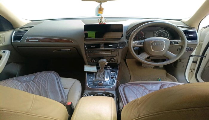 2012 Audi Q5 2.0 TDI QUATTRO, Diesel, Automatic, 1,74,639 km, interior