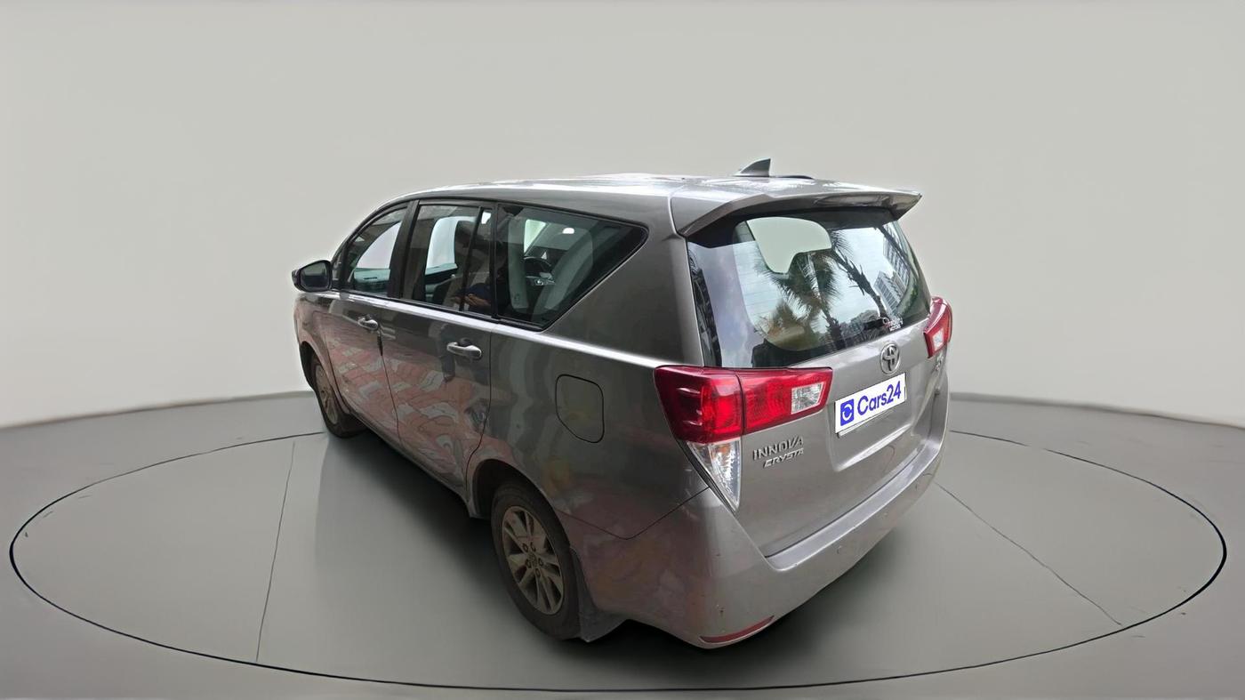 2016 Toyota Innova Crysta 2.8 GX AT 8 STR, Diesel, Automatic, 1,18,957 km, exterior